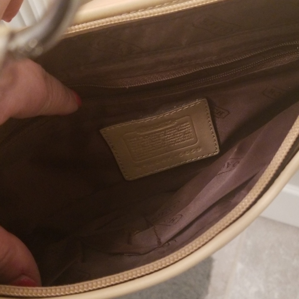 Authentic Coach purse - Picture 3 of 3